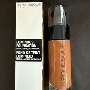 Japonesque Luminous Foundation Makeup - Shade 10